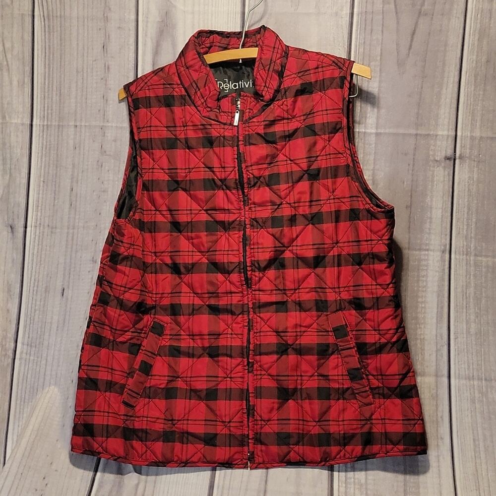 Relativity quilted vest medium